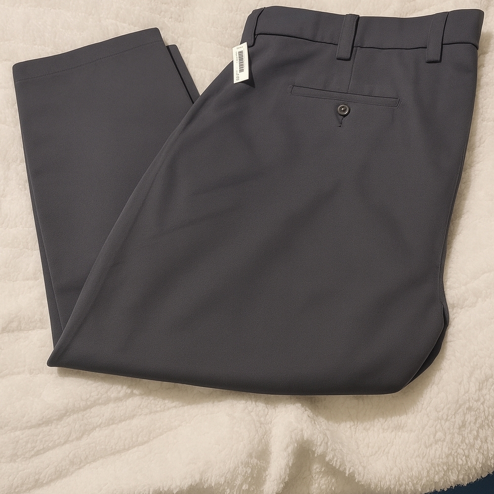 Amazon Essentials Men's Charcoal Dress Pants